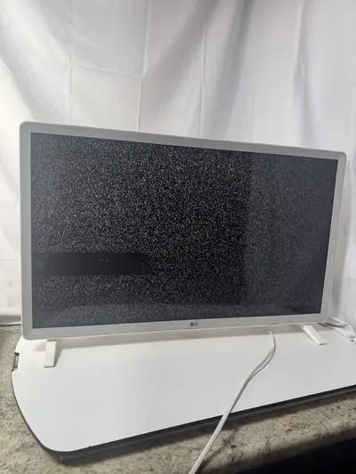 LG 32LM620BPUA Image