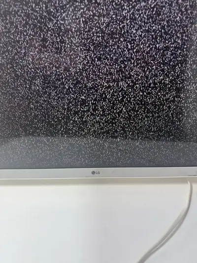 LG 32LM620BPUA Image