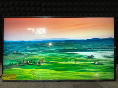 LG Ur9000 Image