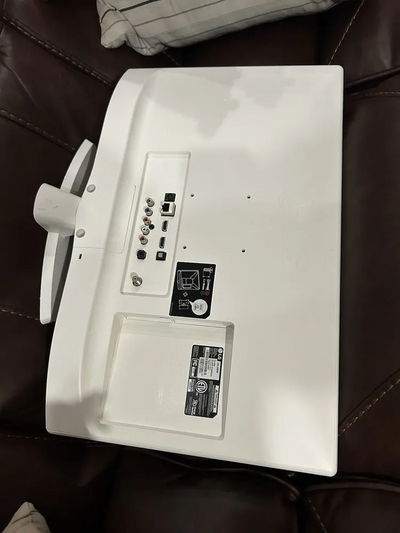 LG 24LJ4540-WU Image