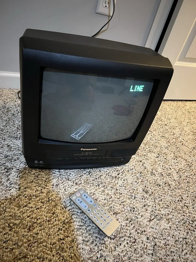 Panasonic PV-C1322 Image