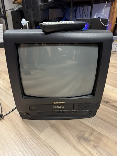 Panasonic PV-C1322 Image