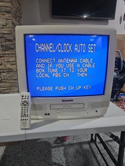 Panasonic Pv-c2031w Image
