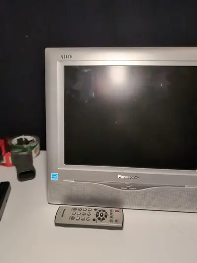 Panasonic TC-14LA2D Image