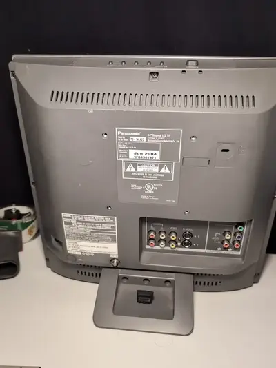Panasonic TC-14LA2D Image