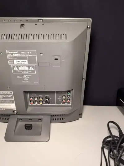 Panasonic TC-14LA2D Image