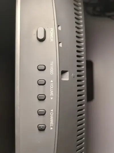 Panasonic TC-14LA2D Image