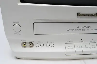 Panasonic PV-M1378W Image