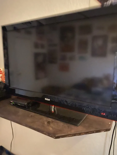 RCA Hisense 32H4F5 Image