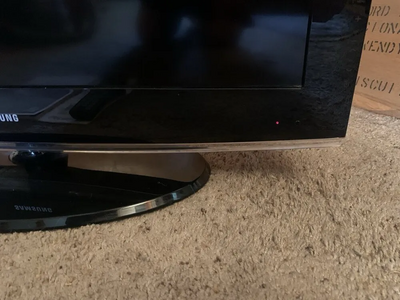 Samsung LN32B360 Image