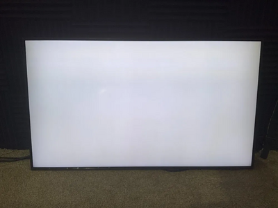 Samsung Hg43q60aanf Image