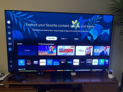 Samsung QN77S90C Image