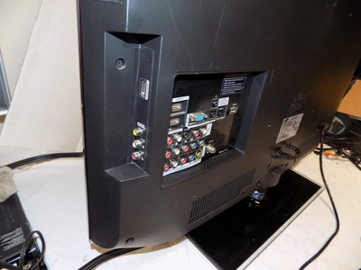 Samsung LN32B460B2D Image