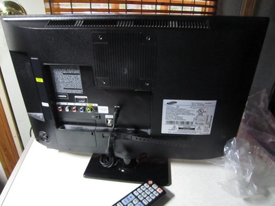 Samsung UN19F4000AF Image