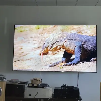 Samsung Crystal uhd cu7000b Image