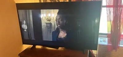 Samsung F600 Image