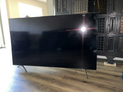 Samsung TU7000 Image