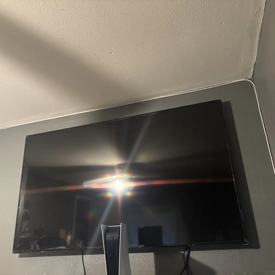 Samsung Au8000 Image