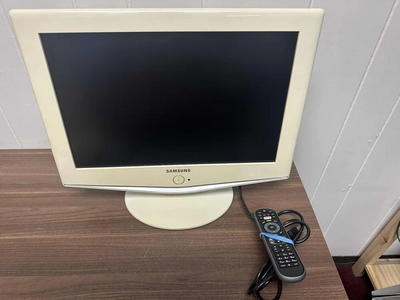 Samsung LN-S1952W Image