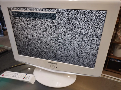 Samsung LN-S1952W Image