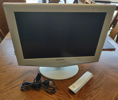 Samsung LN-S1952W Image