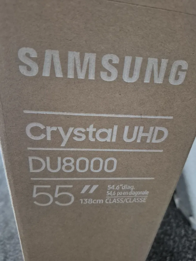 Samsung AU8000 Image