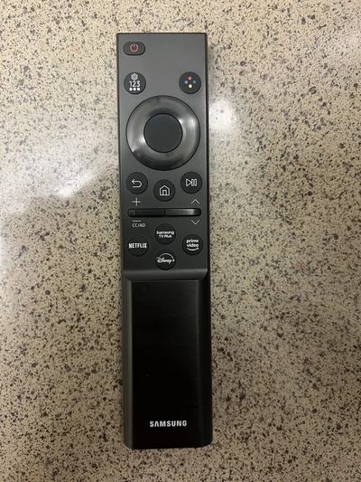 Samsung Cu8000 Image