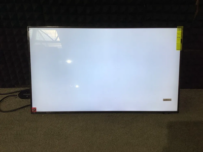 Samsung Cu8000 Image