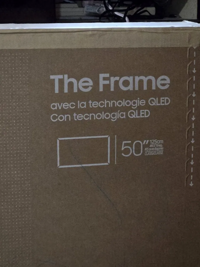 Samsung Au8000 Image