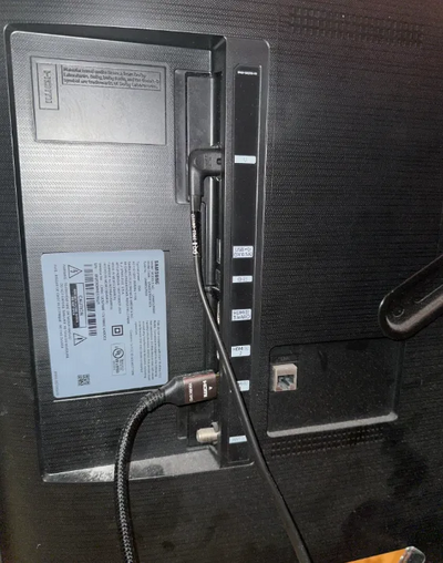 Samsung Cu7000 Image