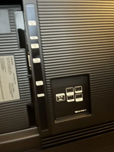 Samsung QB55R Image