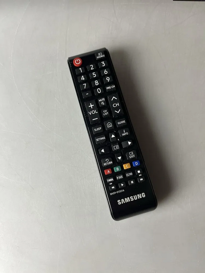 Samsung QN32Q50R Image