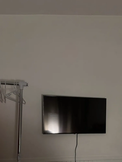 Samsung QN32Q50R Image
