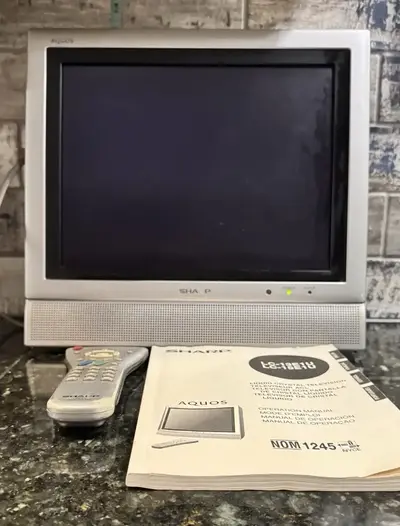 Sharp Aquos lc-13e1u Image