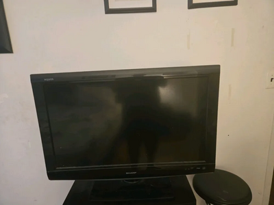 Sharp 32bb3i Image