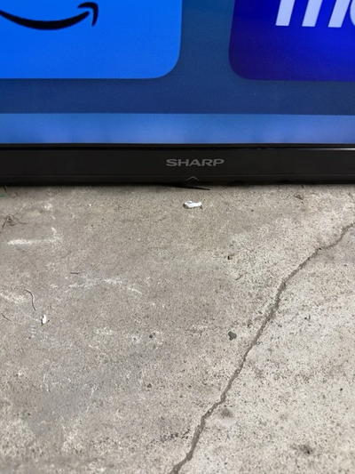 Sharp LC-70LE847U Image