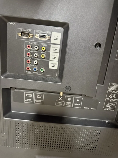 Sharp LC-70LE847U Image