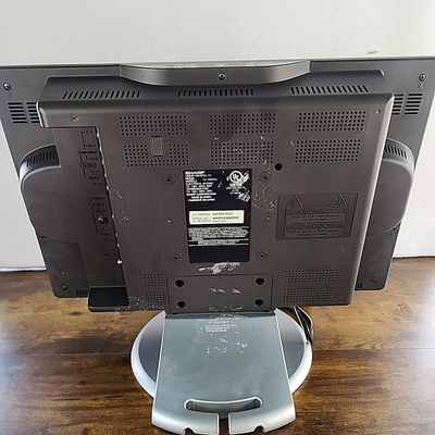 Sharp LC20S7U Image