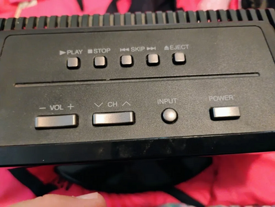 Sharp LC-19DV22U Image