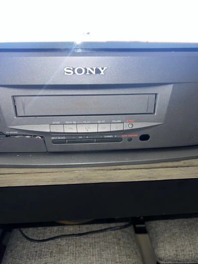 Sony Trinitron kv-20vs40 Image