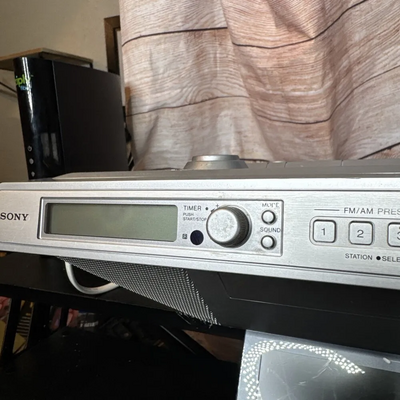 Sony ICF-CD555TV Image
