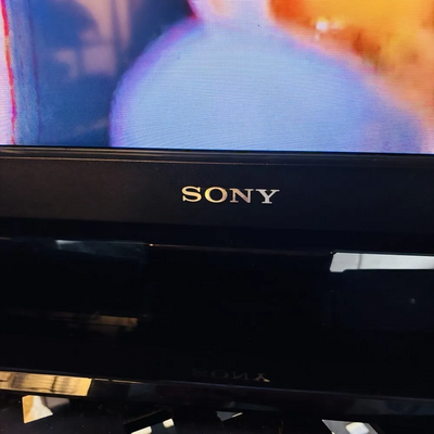 Sony KDL-19M4000 Image