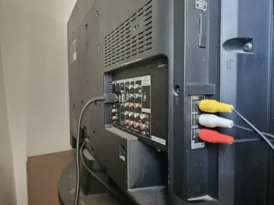 Sony KDL-19M4000 Image