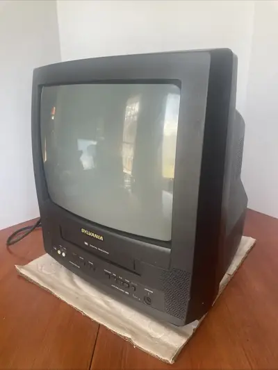 SYLVANIA SRC221 Image