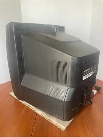 SYLVANIA SRC221 Image