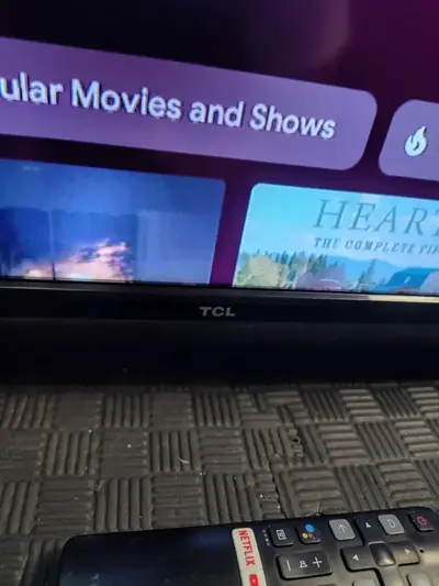 TCL 40s330 Image