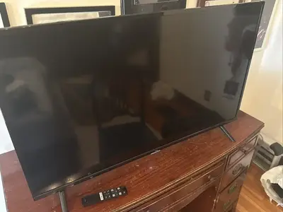 TCL S303 Image