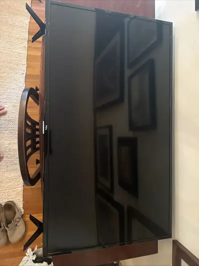TCL S303 Image