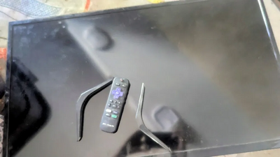 TCL S331 Image