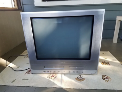 Toshiba MW24FP1 Image
